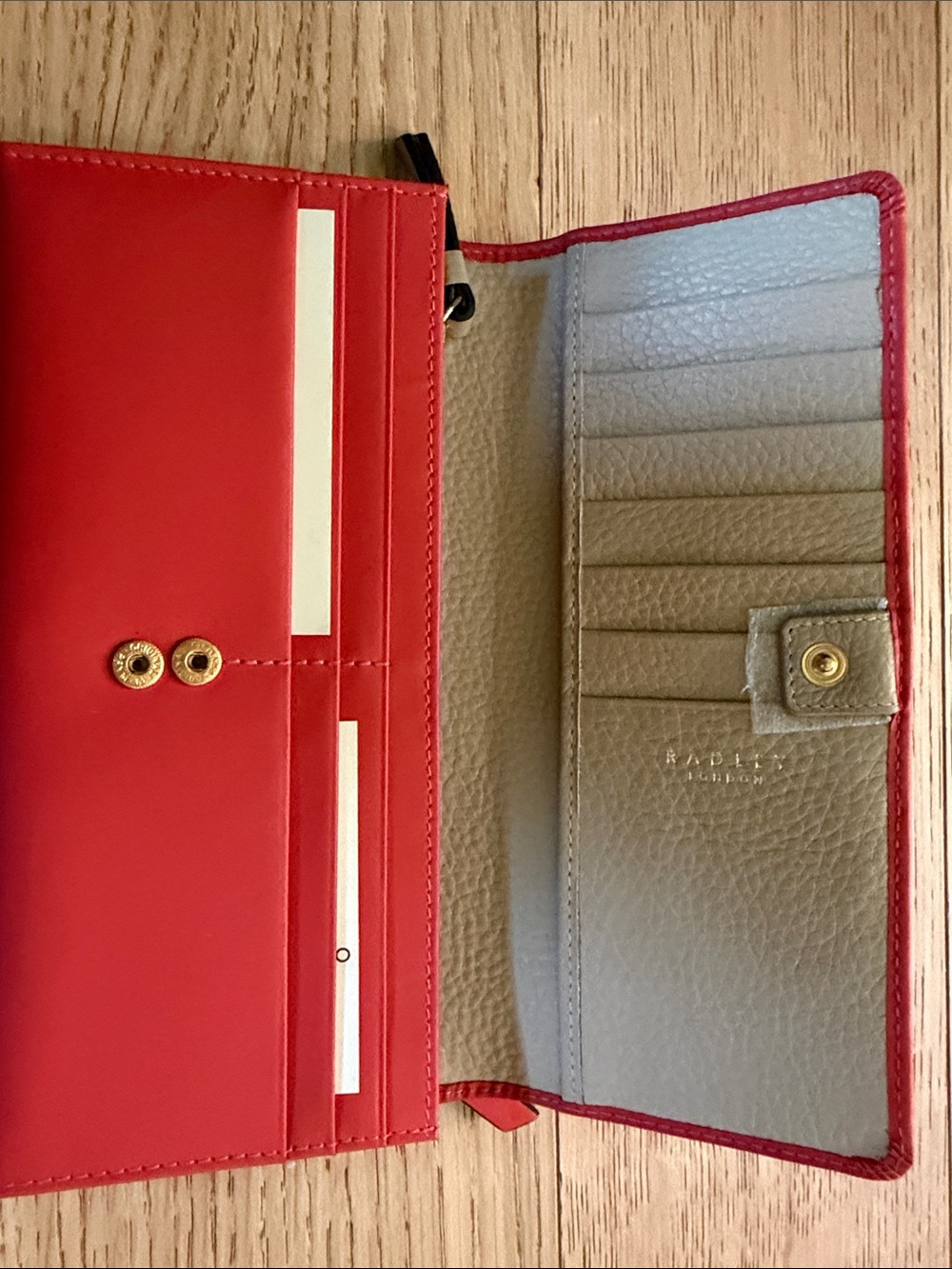Loyal Radley Scottie Dog Heritage
Extra Large Flapover Wallet
Orange/Red - Picture 3 of 7
